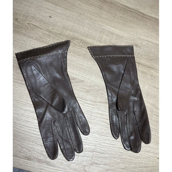 Vintage Leather Gloves Women’s Dainty With Cute Sticch Embroidered Details - Picture 2 of 3